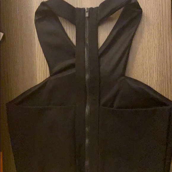 A black express shirt. With zip up back. - Picture 3 of 3